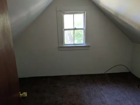 27 Knight Street Rochester NH 03867