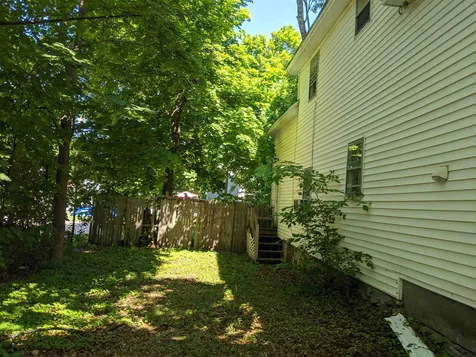 27 Knight Street Rochester NH 03867