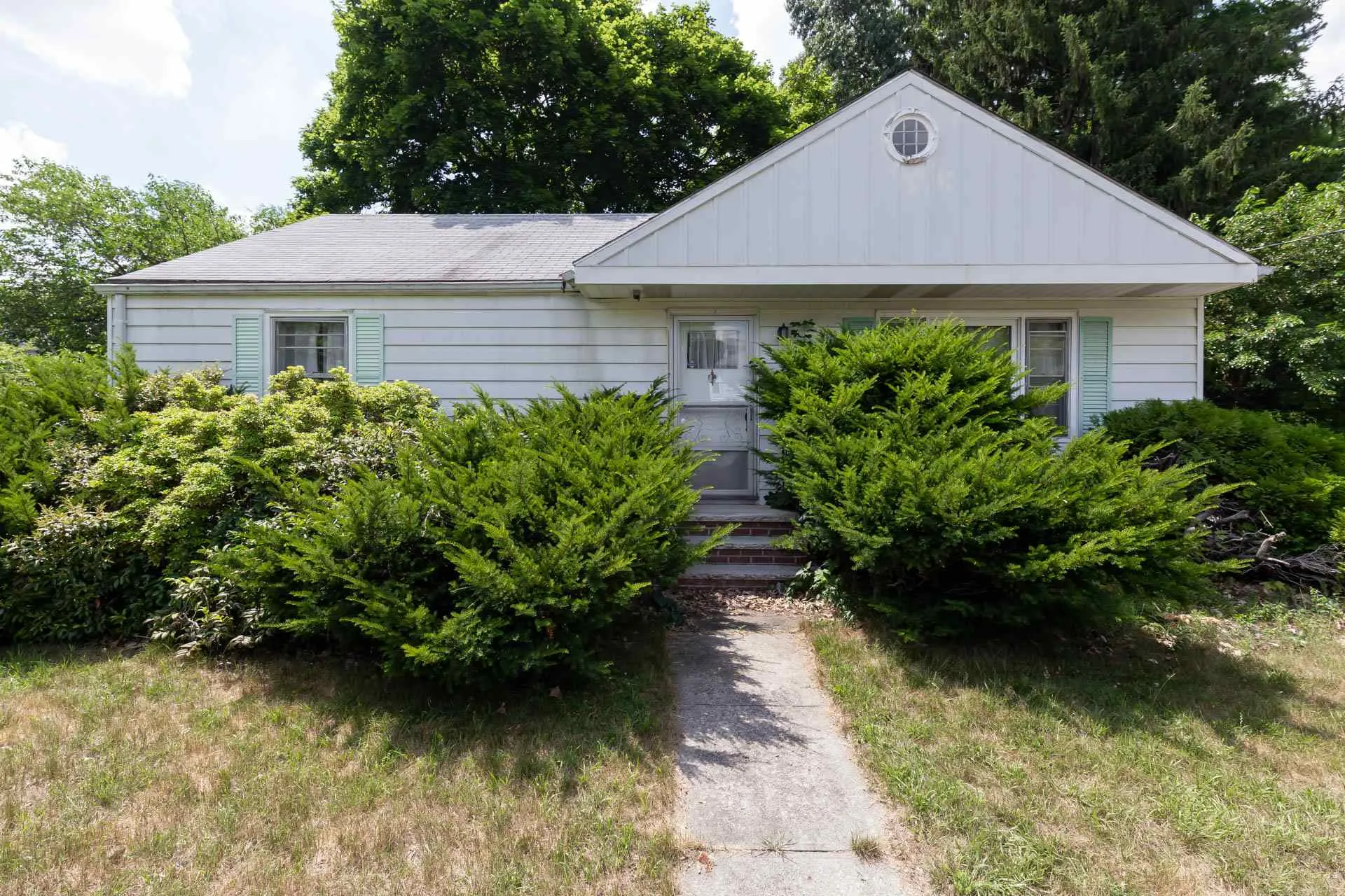 2 Berkeley Street Nashua NH 03064