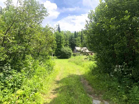 3208 Old Duck Pond Road Sheffield VT 05866