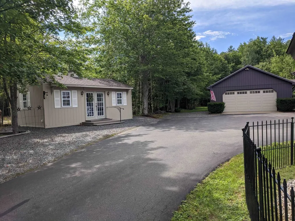 1219 Mount Moosilauke Highway Wentworth NH 03282