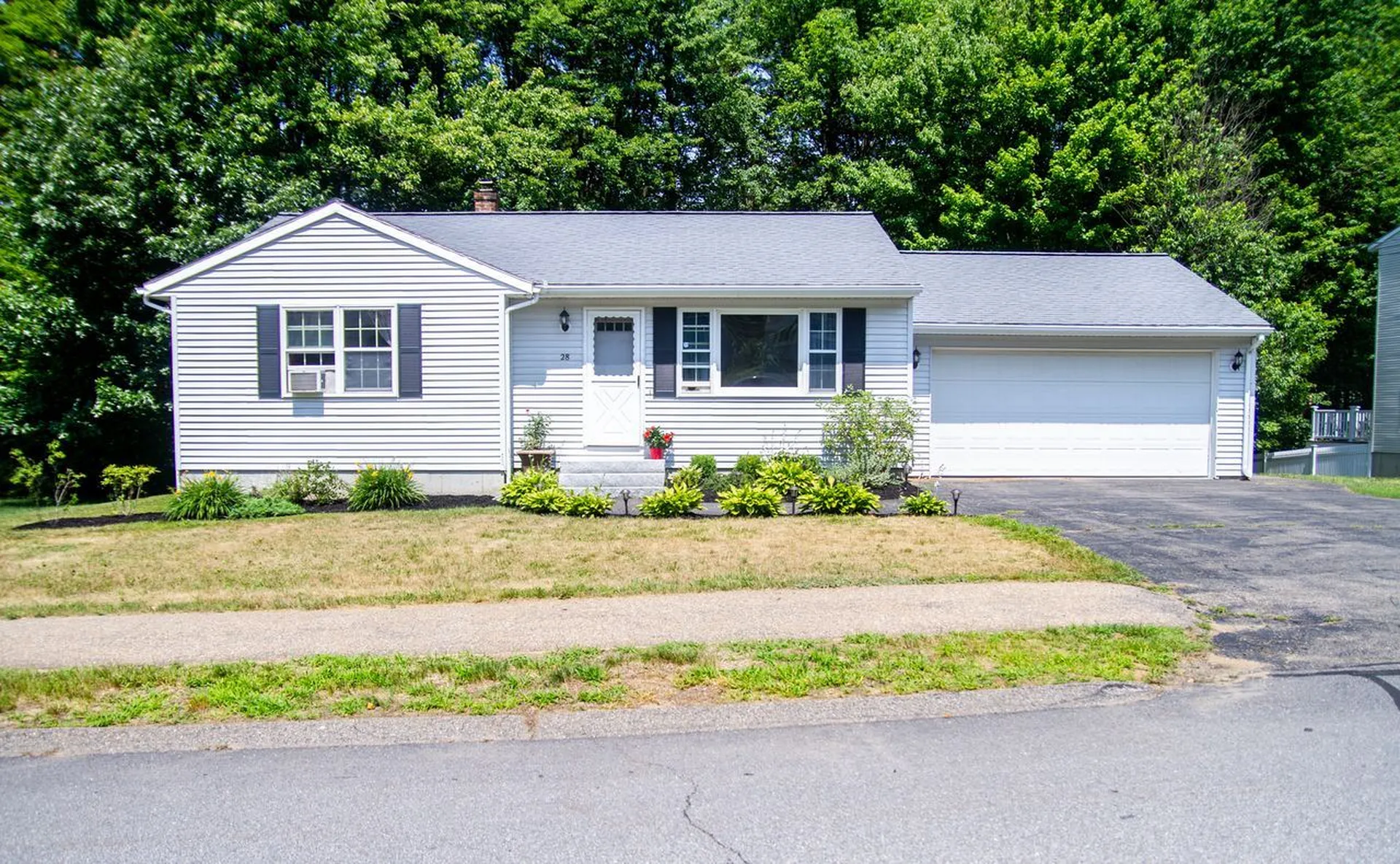 28 Emerald Drive Laconia NH 03246