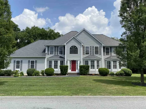 9 Chestnut Drive Salem NH 03079