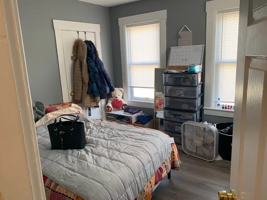 8-10 Beacon Street Nashua NH 03064