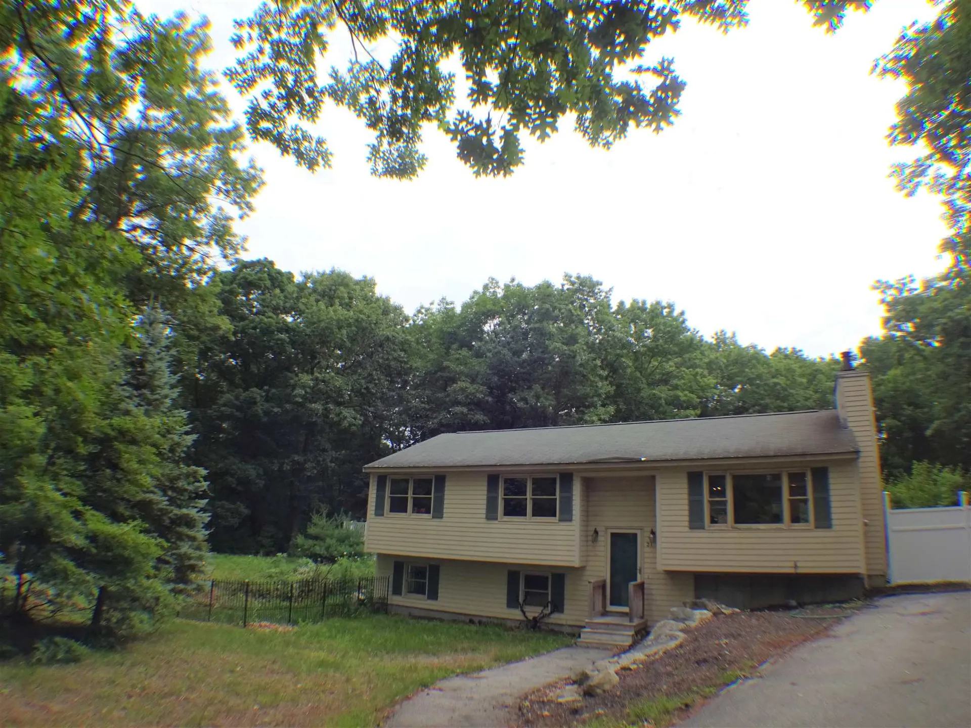 21 Garvin Road Derry NH 03038