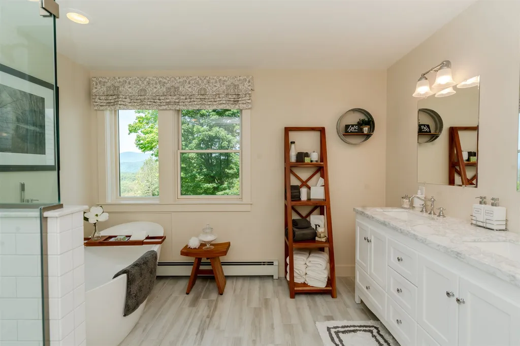 1240 Maggies Way Waterbury VT 05677