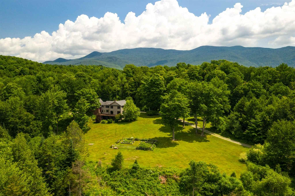 1240 Maggies Way Waterbury VT 05677