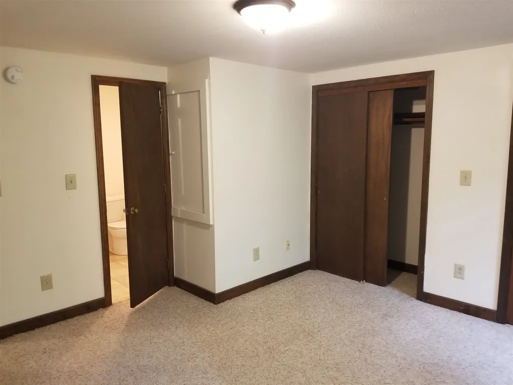 647 Bugbee Street Hartford VT 05001
