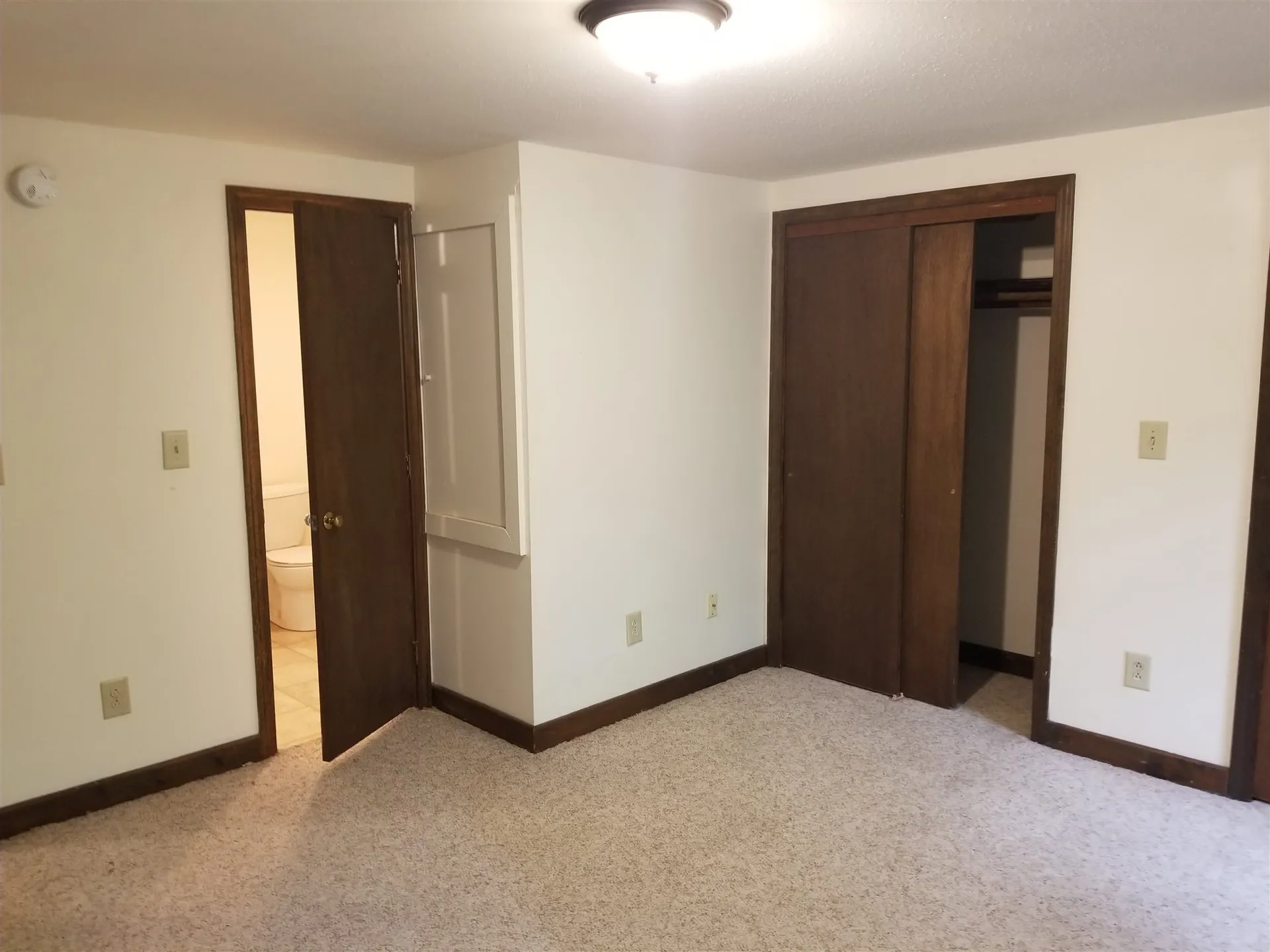 647 Bugbee Street Hartford VT 05001