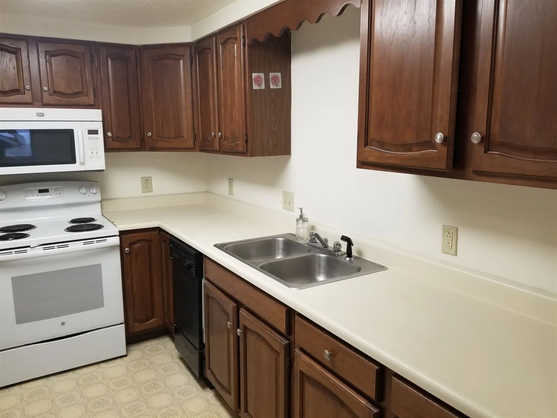 647 Bugbee Street Hartford VT 05001