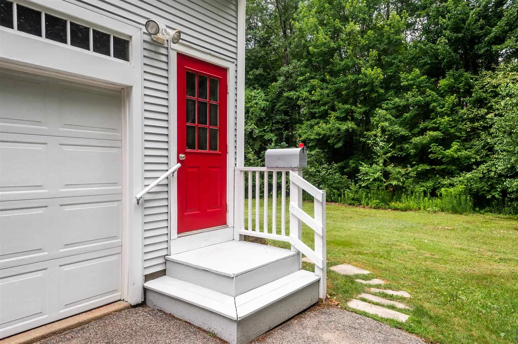 141 Wednesday Hill Road Lee NH 03861