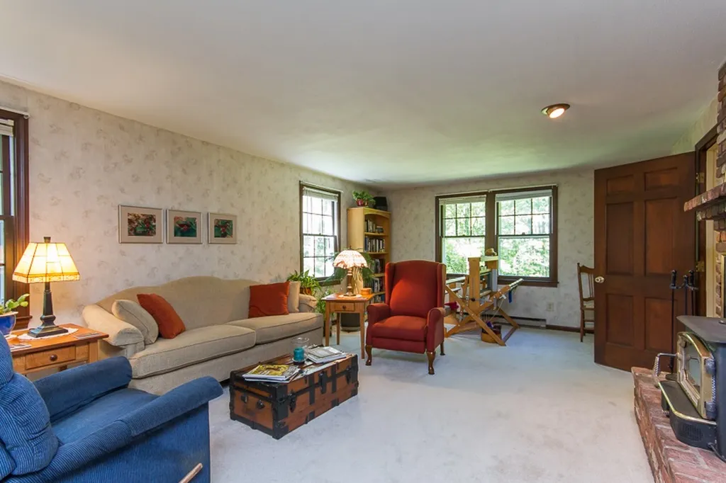 20 Putney Road Bow NH 03304