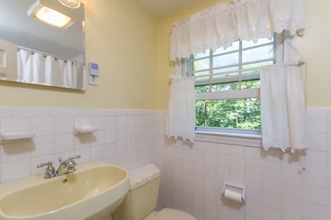 20 Putney Road Bow NH 03304