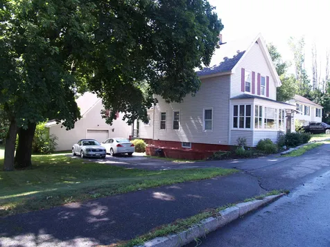 1467 Candia Road Manchester NH 03109