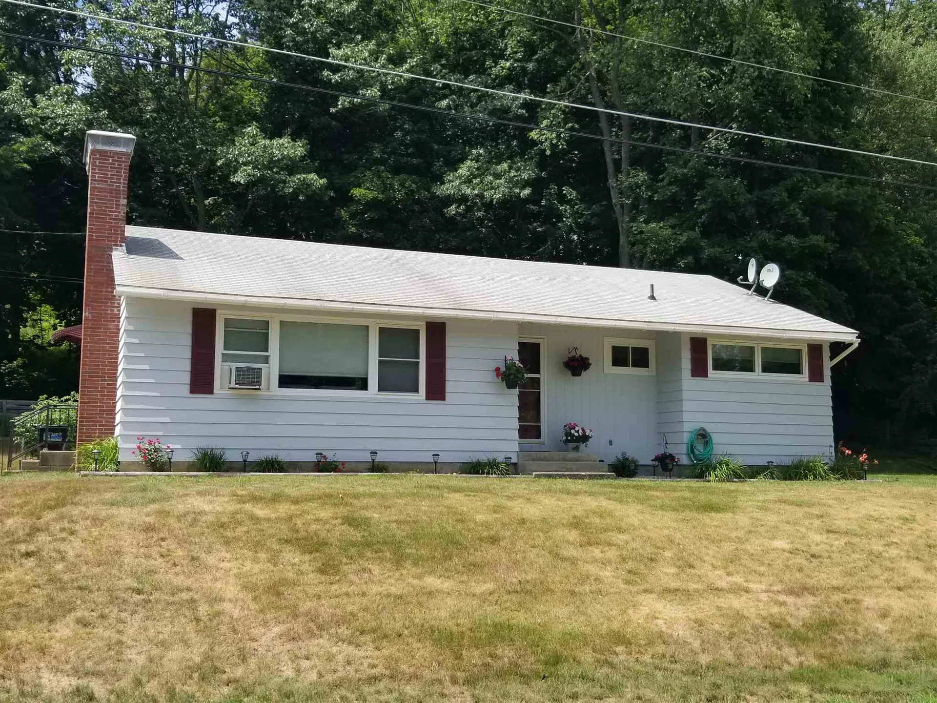 4 Clover Street Claremont NH 03743