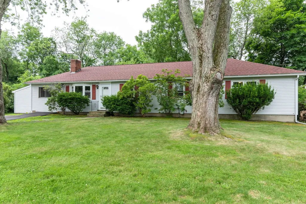 3 Lamson Lane Hampton NH 03842