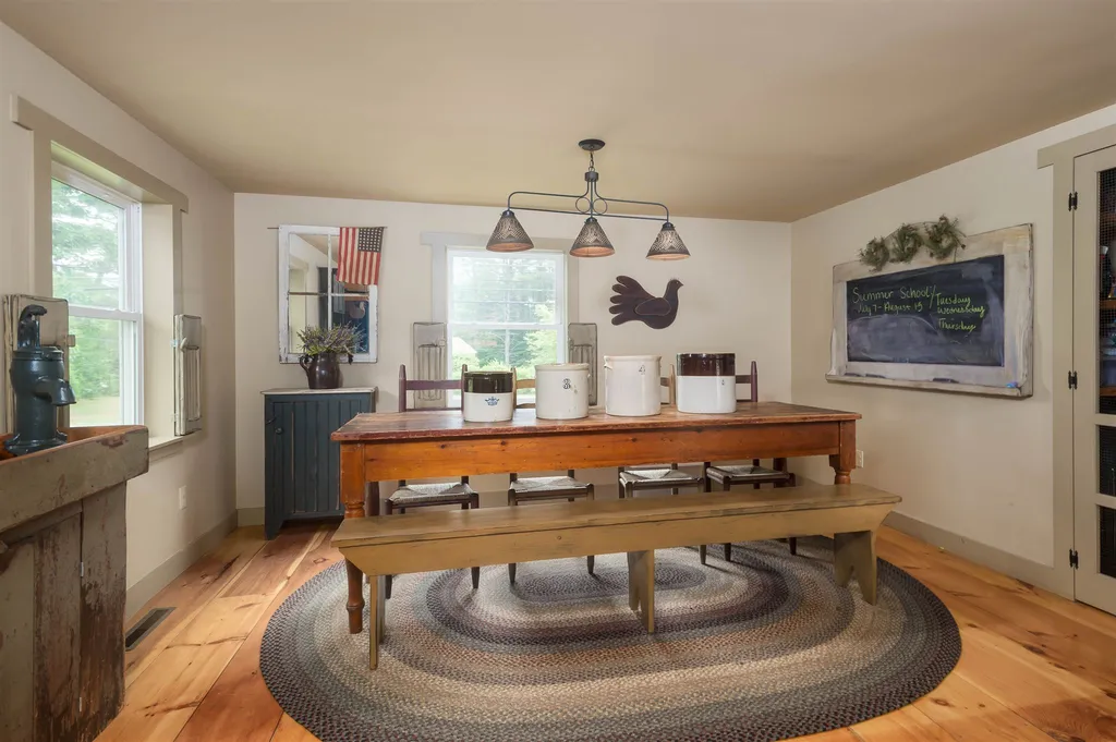 256 Milton Road Rochester NH 03868