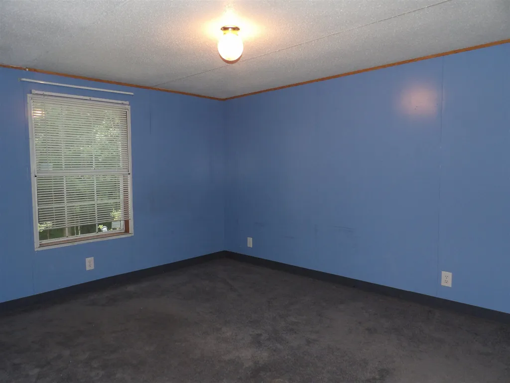 76 Sandogardy Pond Road Northfield NH 03276