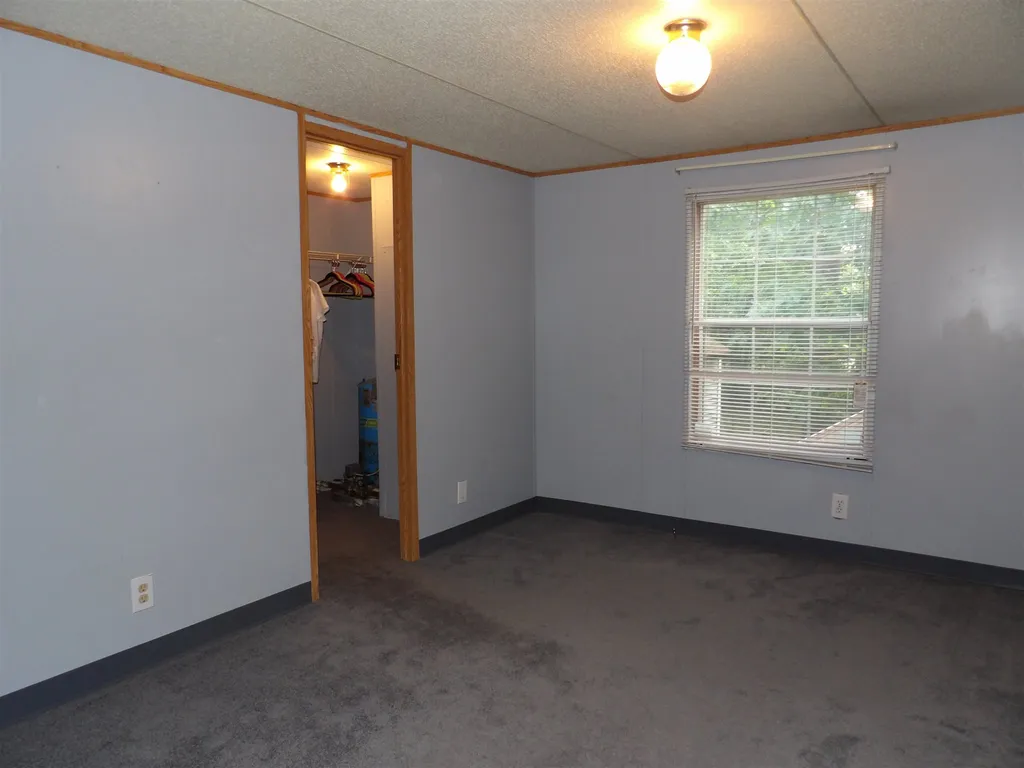 76 Sandogardy Pond Road Northfield NH 03276
