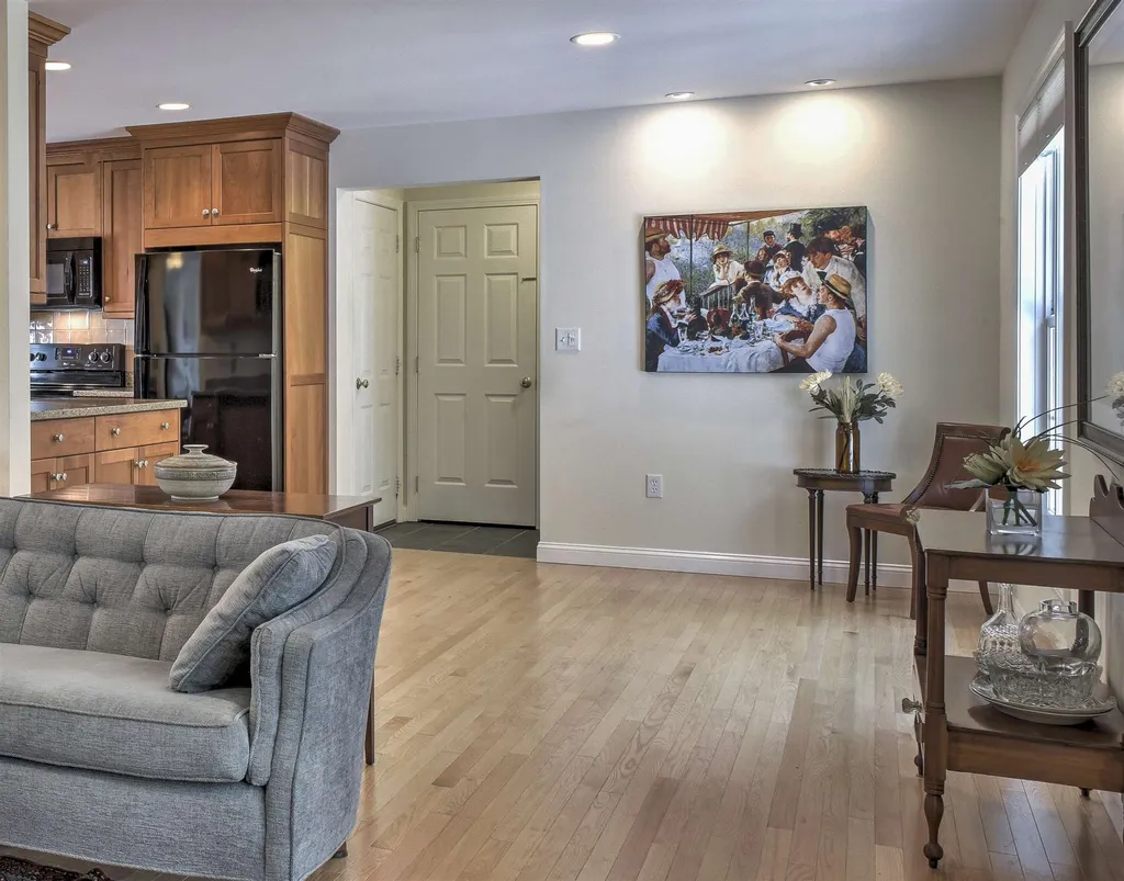 3 Mountain View Court Keene NH 03431