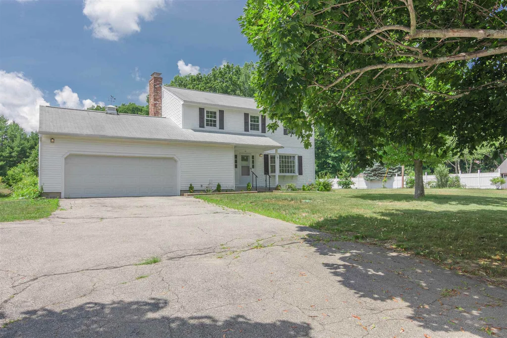 12 Ranger Road Hollis NH 03049