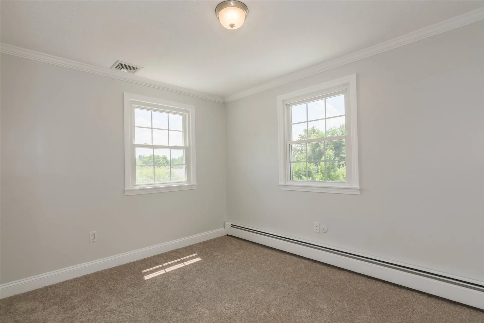 12 Ranger Road Hollis NH 03049