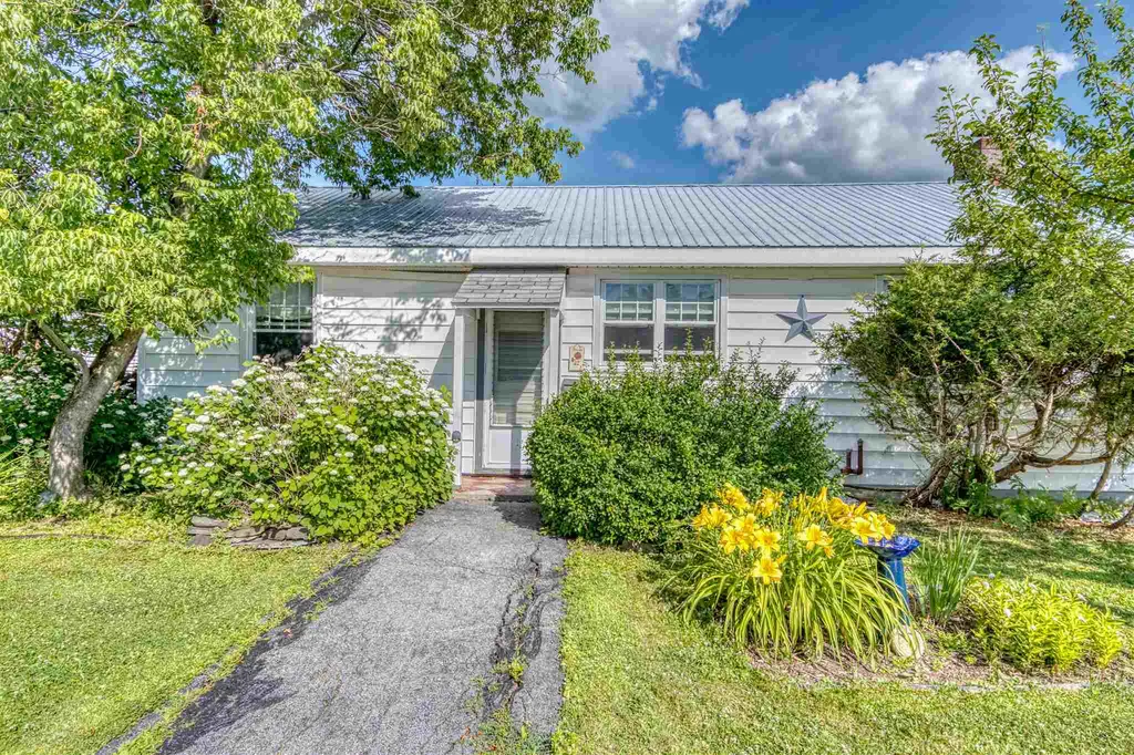 3 Derby Drive Montpelier VT 05602