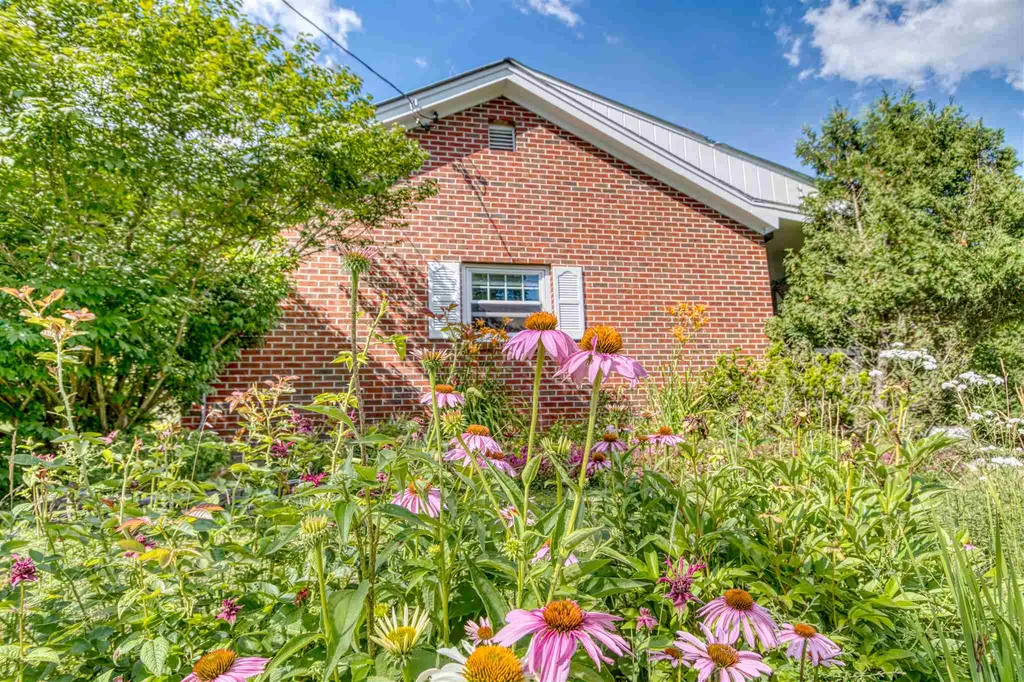 3 Derby Drive Montpelier VT 05602