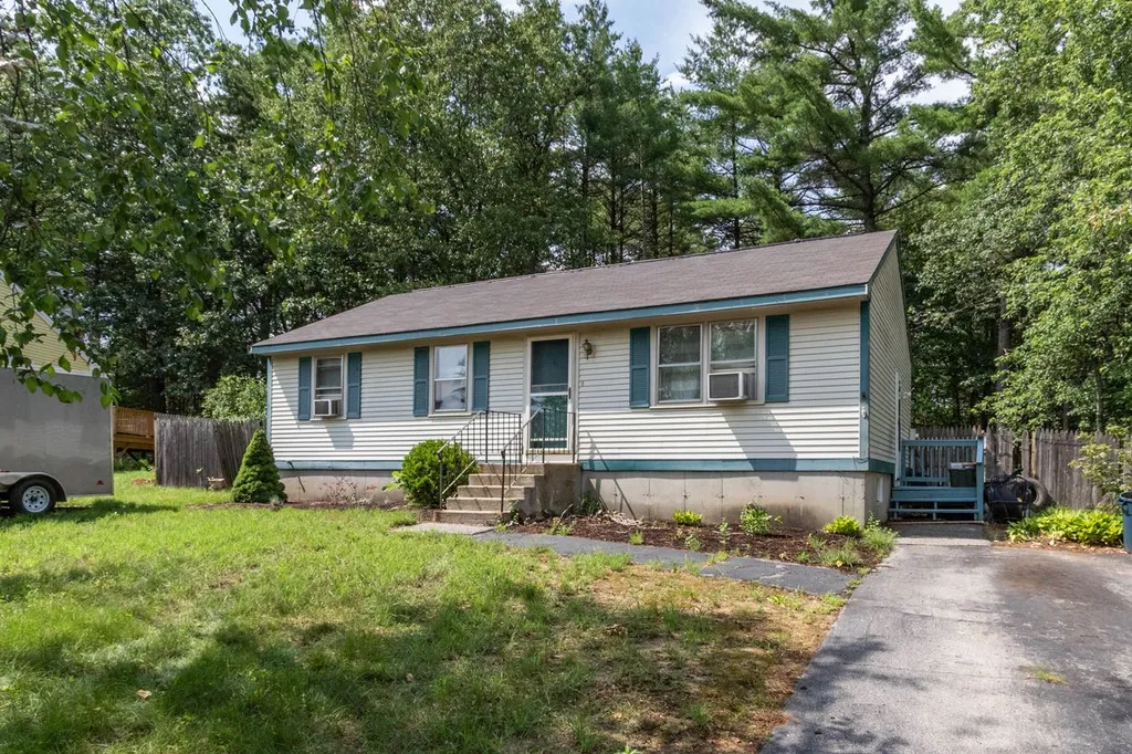 13 Wedgewood Drive Concord NH 03301