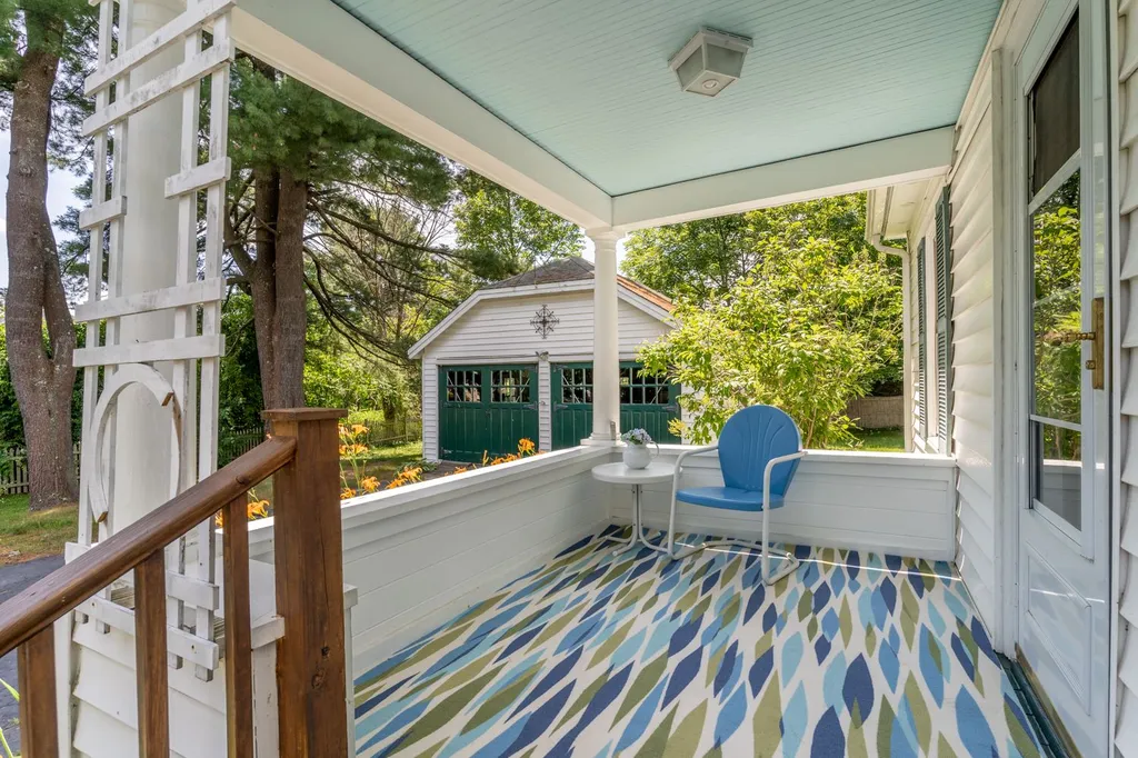 9 Chandler Way Dover NH 03820