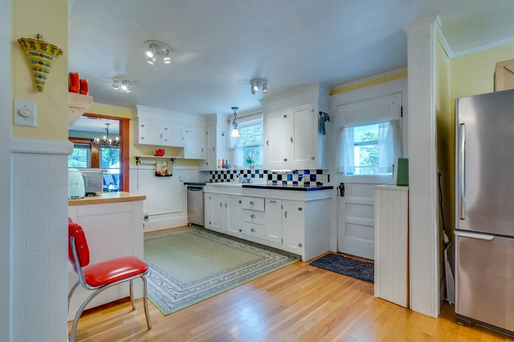 9 Chandler Way Dover NH 03820