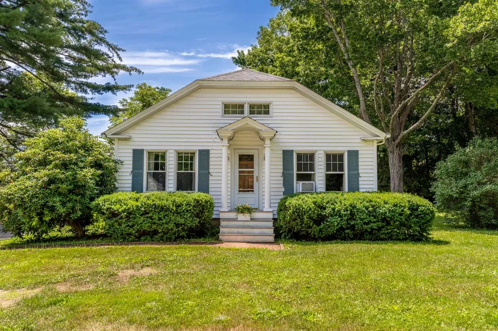 9 Chandler Way Dover NH 03820