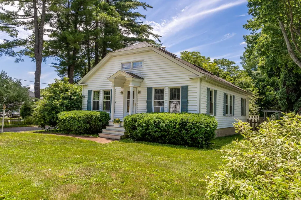 9 Chandler Way Dover NH 03820