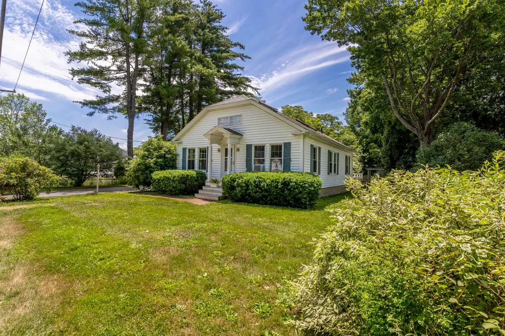 9 Chandler Way Dover NH 03820