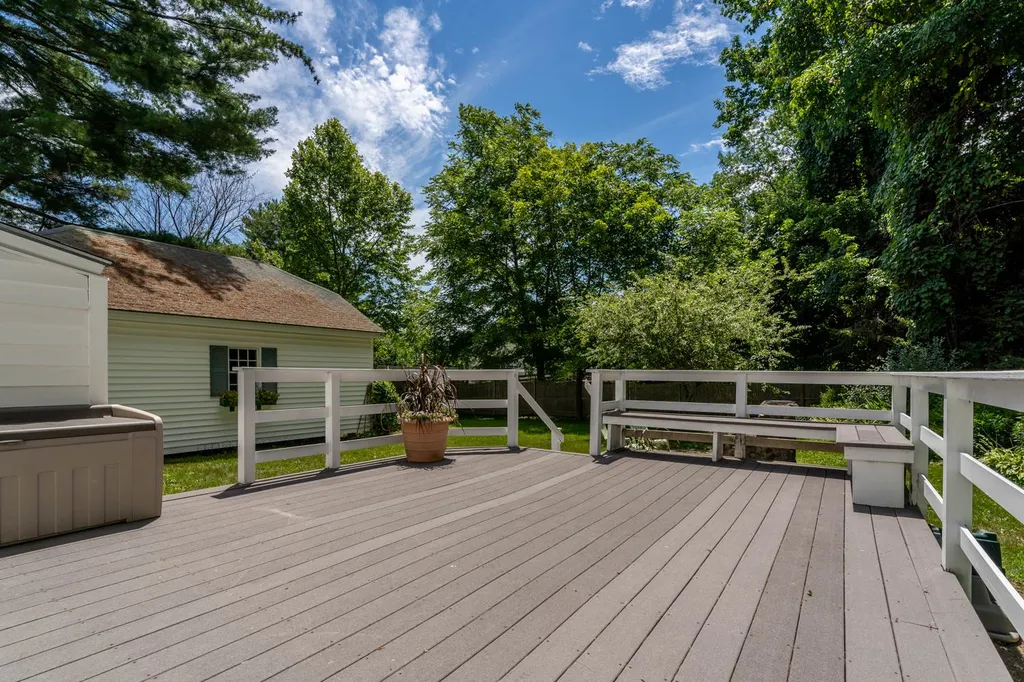 9 Chandler Way Dover NH 03820