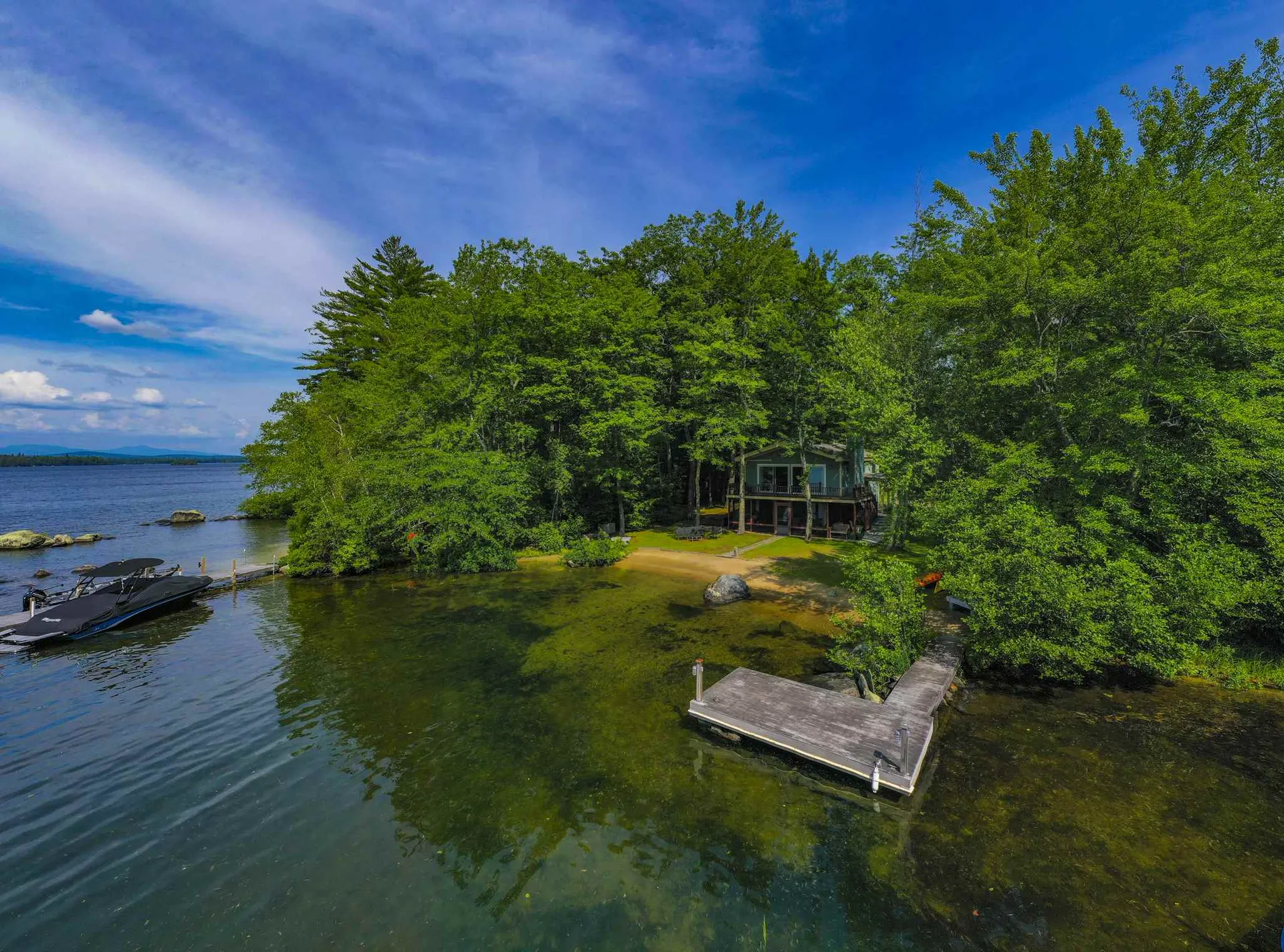 35 Grapevine Cove Road Holderness NH 03245