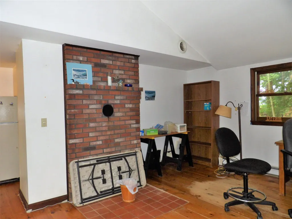 32 Bay Hill Road Northfield NH 03276