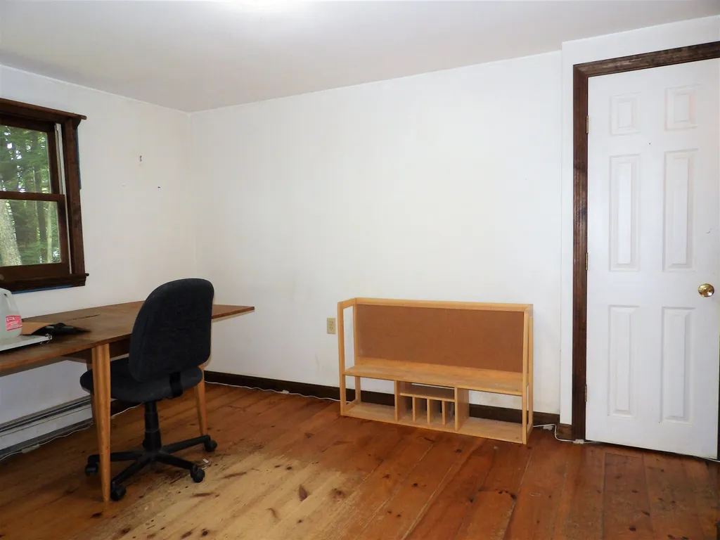 32 Bay Hill Road Northfield NH 03276