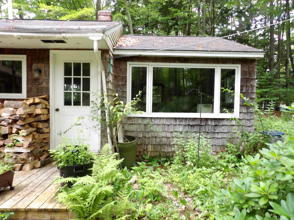 32 Bay Hill Road Northfield NH 03276