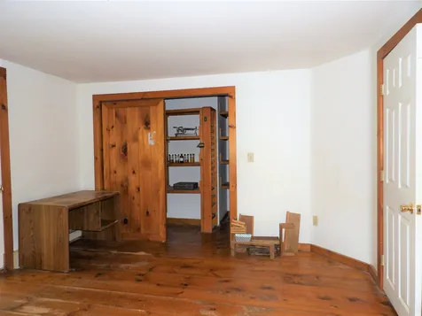 32 Bay Hill Road Northfield NH 03276