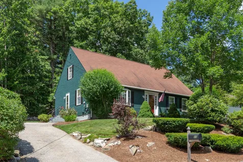 23 Tenby Drive Nashua NH 03062