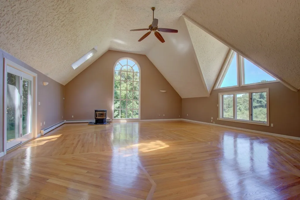 78 Post Road North Hampton NH 03862