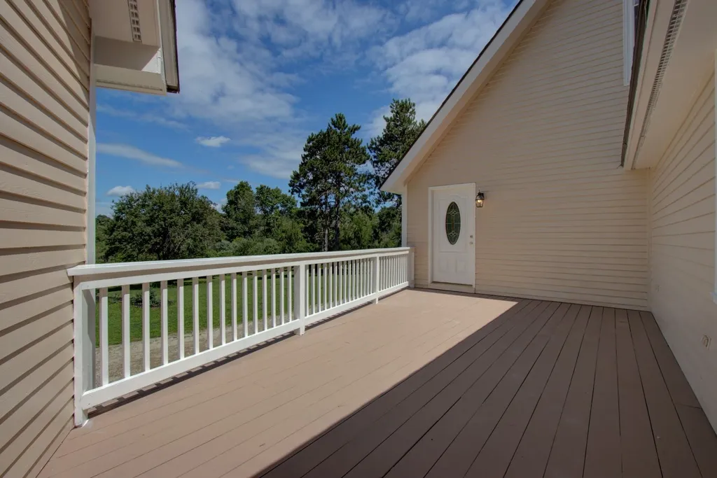 78 Post Road North Hampton NH 03862
