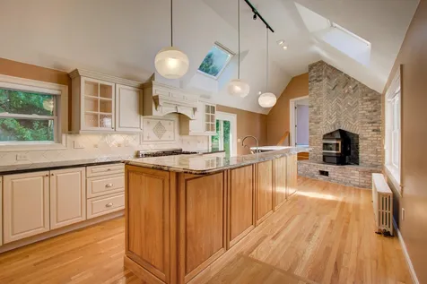 78 Post Road North Hampton NH 03862