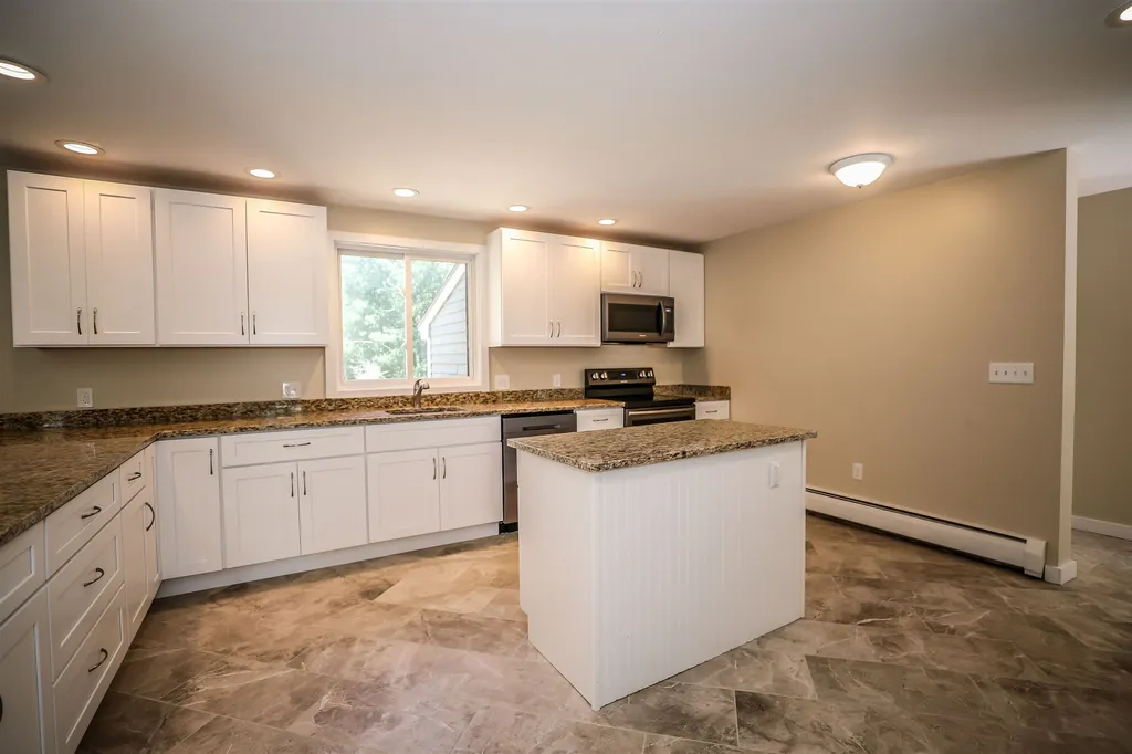 135 Hoit Road Concord NH 03301