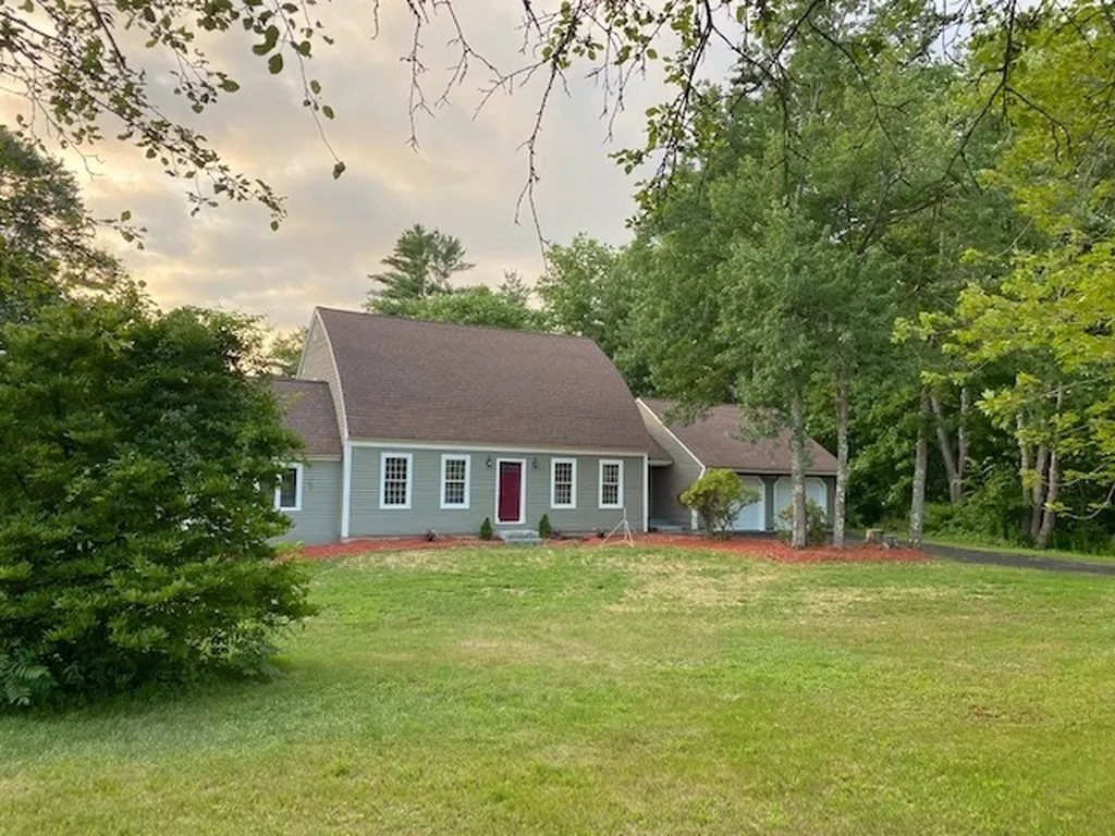 135 Hoit Road Concord NH 03301