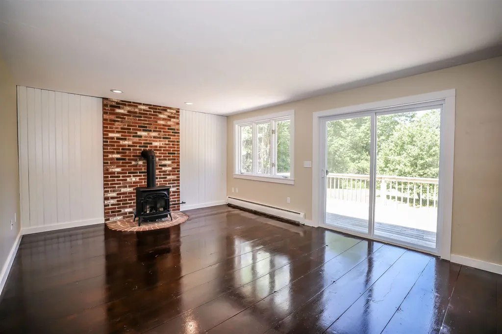 135 Hoit Road Concord NH 03301