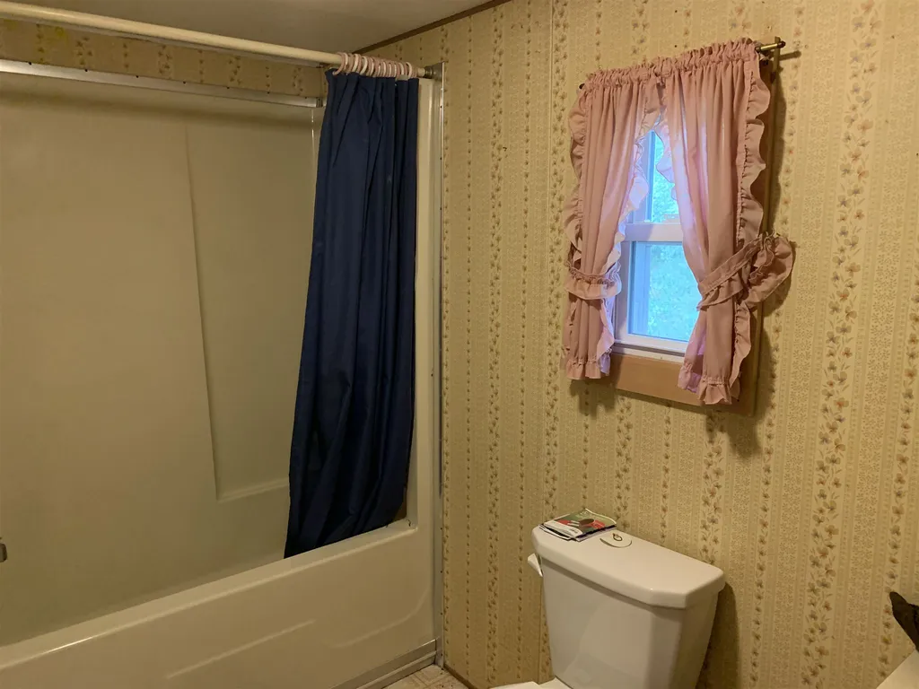 48 Fernald Lane Rochester NH 03867