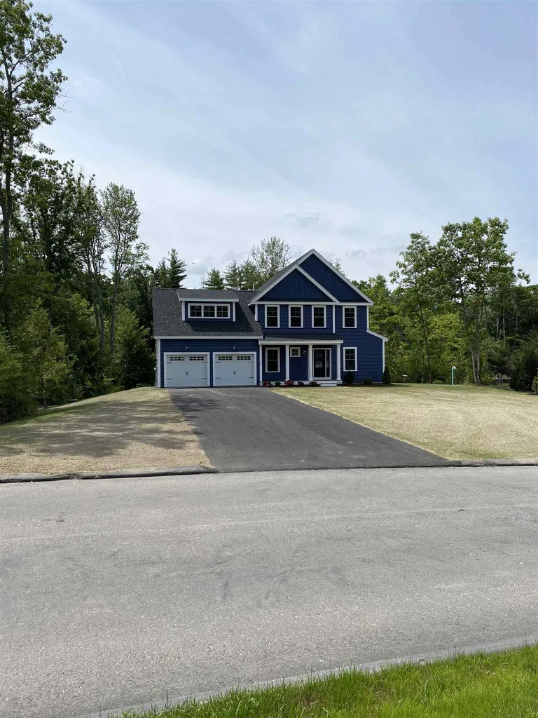 102 Haven Drive Auburn NH 03032