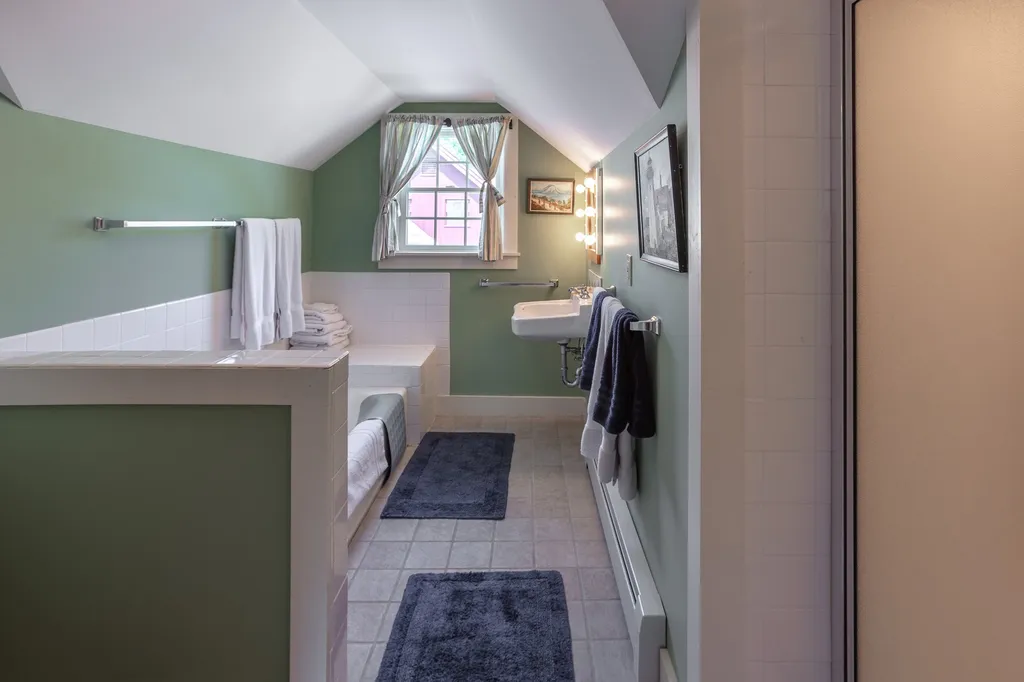 625 Sykes Hollow Road Rupert VT 05776